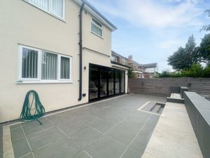 Photo 16- click for photo gallery